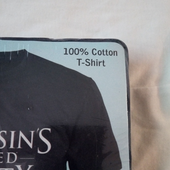 Assassin's Creed Unity Tee Shirt - Picture 2 of 4